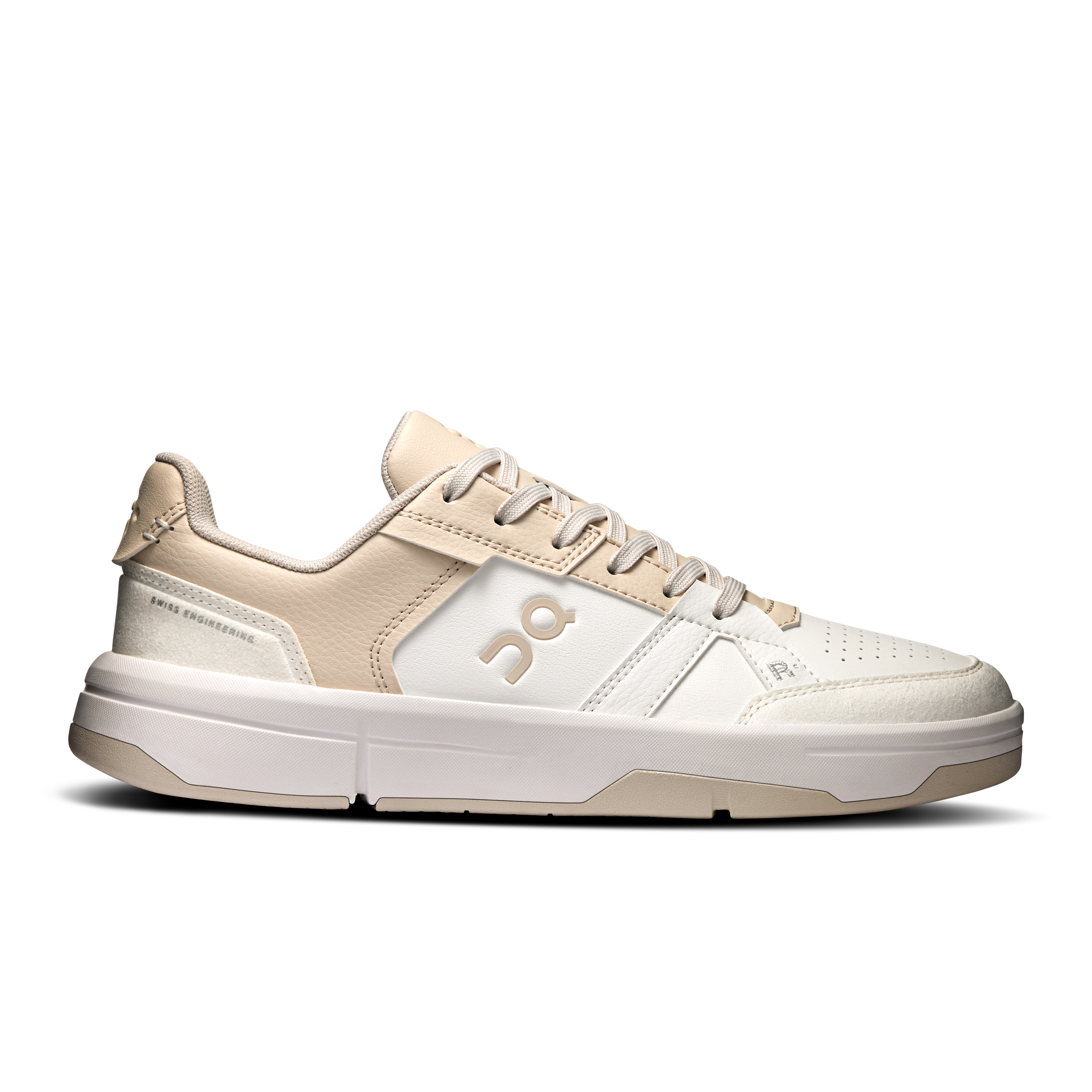 On Running Women's The Roger Clubhouse Shoes - White / Pearl - Image 2