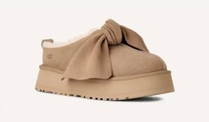 Women's Slip-On Bow Platform In Sand